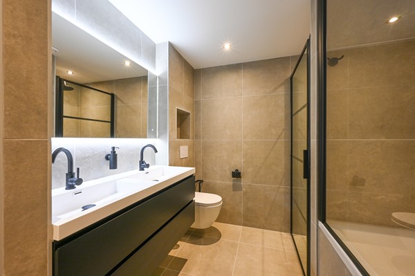 Medium property photo - Oog In 'T Zeilstraat, 2512 CC Den Haag